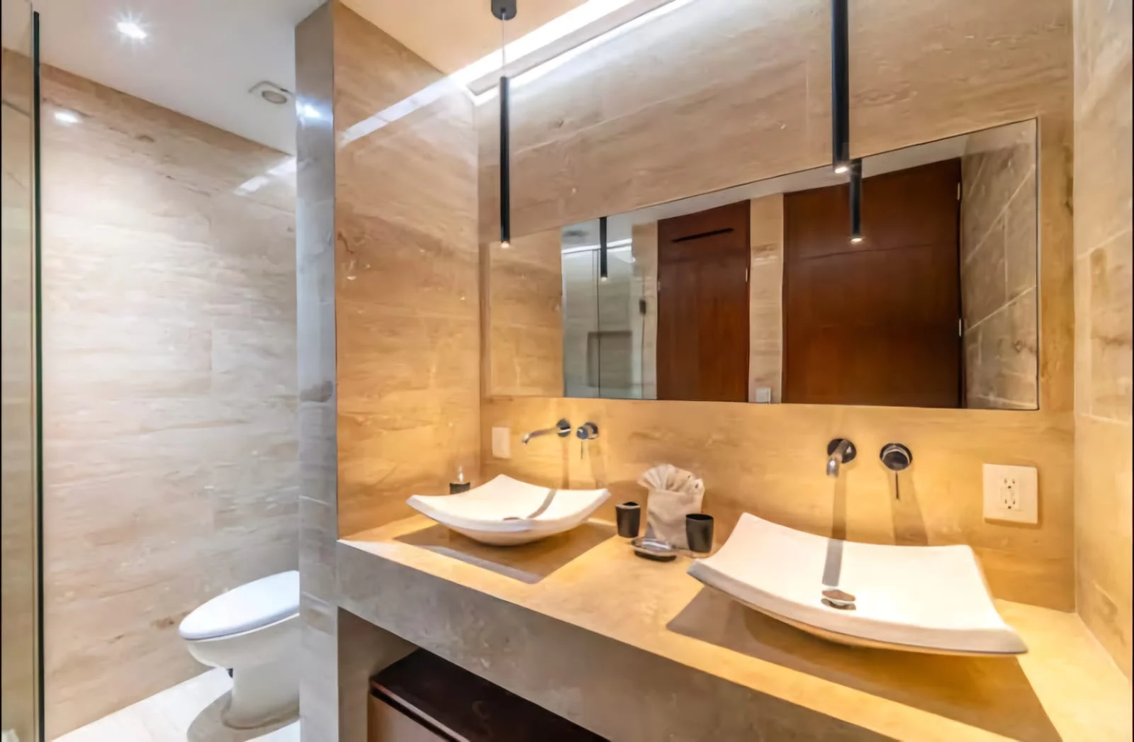 Casa Kiin interior and exterior views