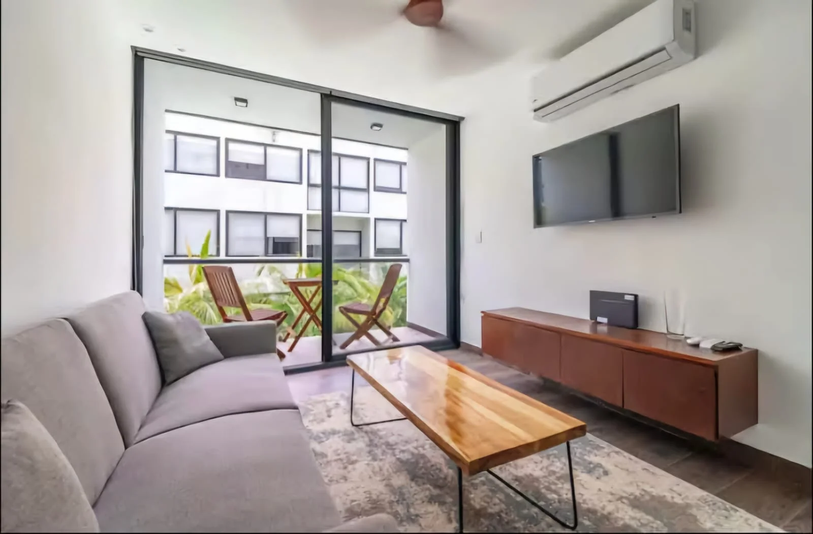 Casa Kiin interior and exterior views