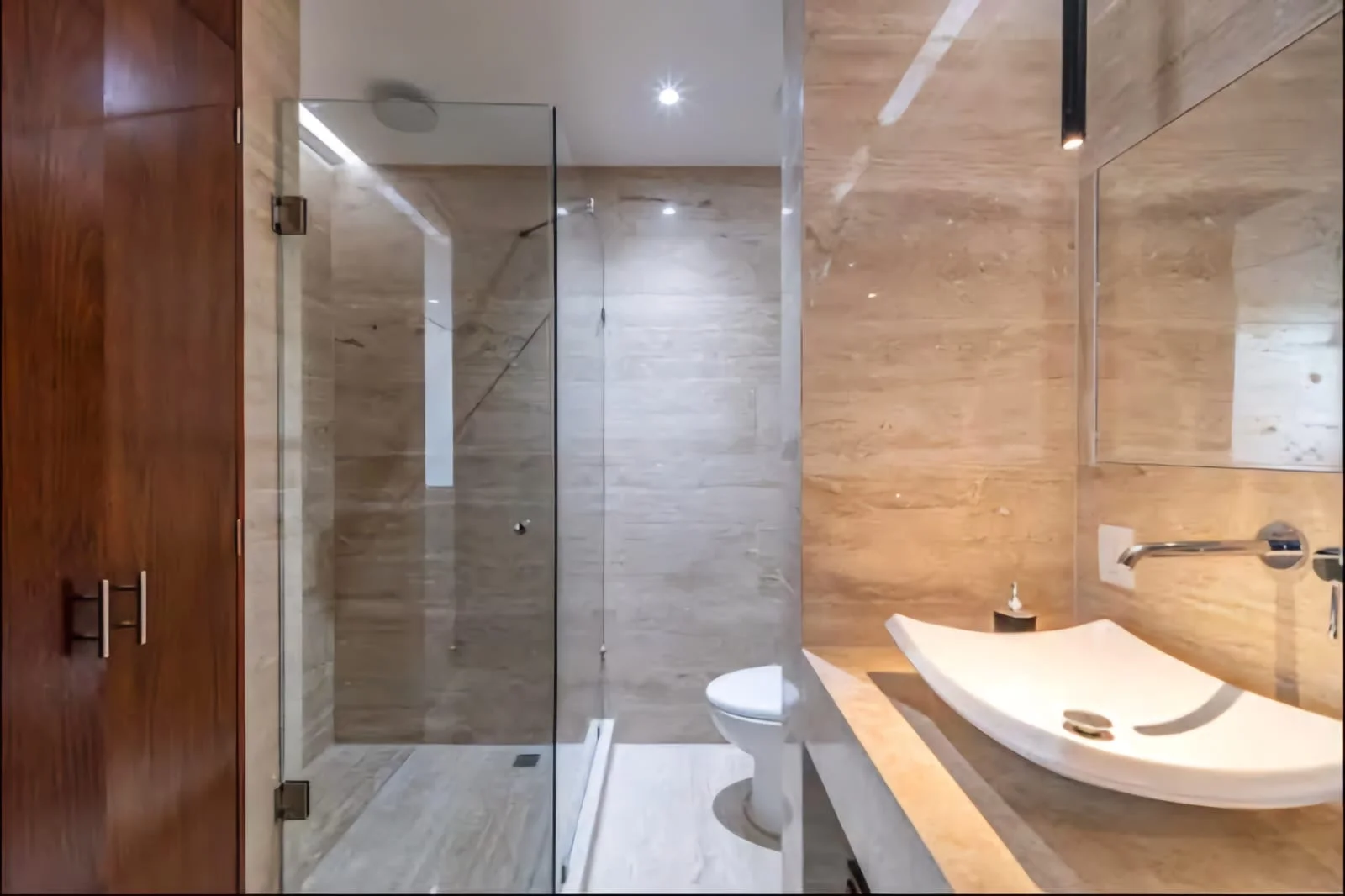 Casa Kiin interior and exterior views