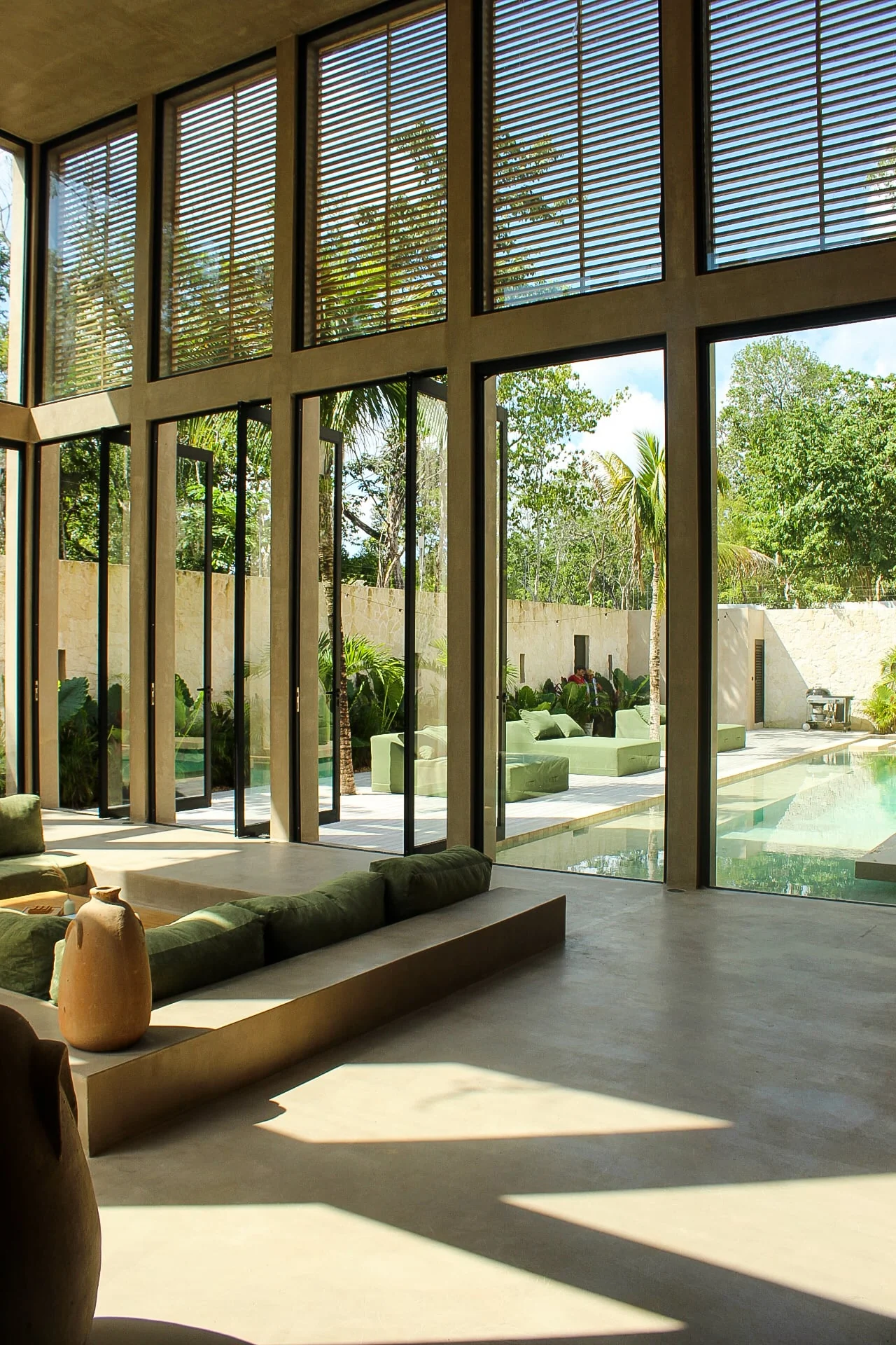 Casa Uulum family-friendly pool with shallow areas